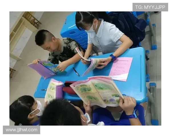 激情绿茵梦追光辉岁月展现团队力量与永不言弃精神 激情绿茵梦追光辉岁月展现团队力量与永不言弃精神