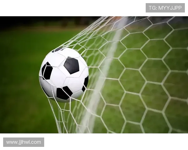 张强足球生涯回顾与展望:从绿茵场到人生哲学的对话 张强足球生涯回顾与展望:从绿茵场到人生哲学的对话